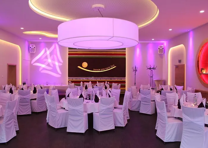 Szálloda Osterberg - Restaurant Und 3*